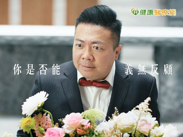 董至成搶救掉髮 找上機器人植髮幫忙